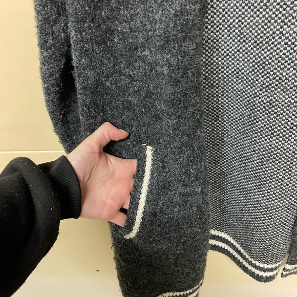 2/$75💥- CARDIGAN | Women’s Dreamers cardigan size M/L - Picture 3 of 6